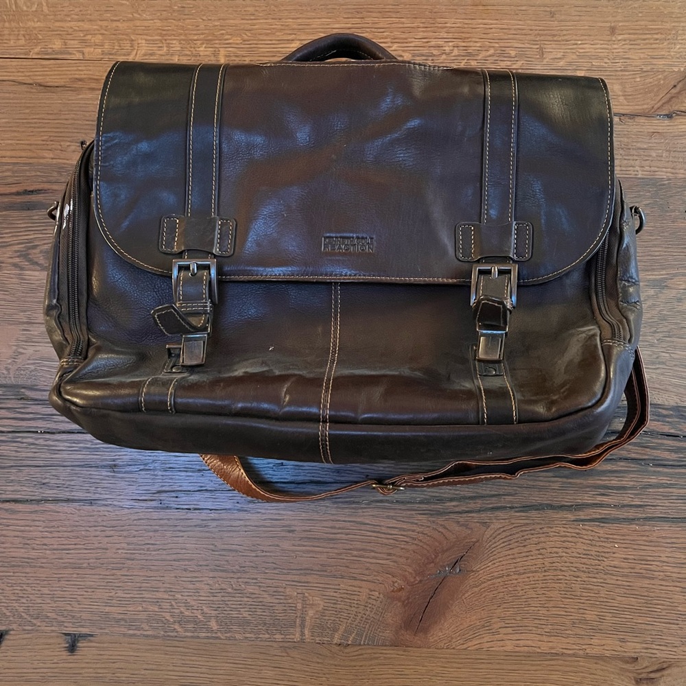 Kenneth Cole brown leather men’s satchel
